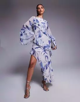 Платье макси с оборками и косым кроем ASOS DESIGN, с очень объемными рукавами и синим цветочным принтом