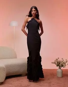 Платье макси с оборками и воротником-халтером Oh Polly Mireya черного цвета