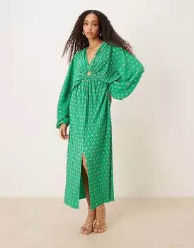 Платье-макси с плиссировкой и блузоном YAS зеленого цвета с фольгированным узором