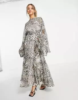 Платье макси с расклешенными рукавами и леопардовым принтом ASOS DESIGN godet