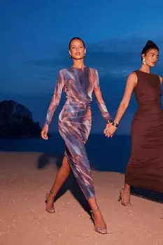 Платье Midaxi из сетки с синим мраморным принтом QUIZ Clothing