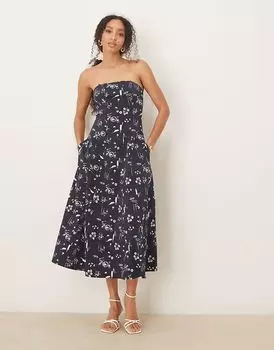 Платье миди без бретелек Abercrombie & Fitch с расклешенным лифом в синем цветочном стиле