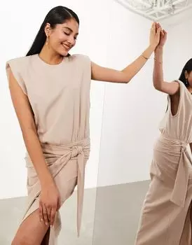 Платье миди цвета мокко из фактурного джерси с подплечниками ASOS Edition