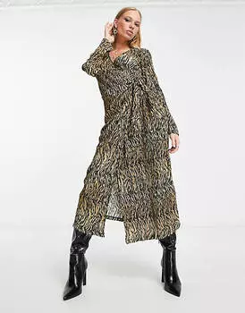 Платье миди Edited с запахом спереди и тигровым принтом