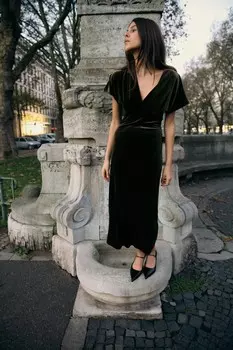 Платье миди из бархата ZARA, темный хаки