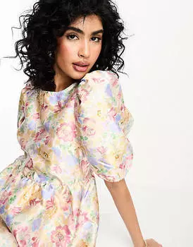 Платье миди из блестящего жаккарда Vila для выпускного с пастельным цветочным принтом