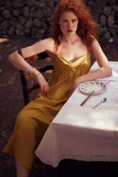 Платье миди из льна Zara, горчица