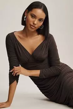 Платье миди Norma Kamali Tara с длинными рукавами и глубоким V-образным вырезом и сборками, коричневый