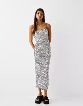 Платье миди с анималистичным принтом Bershka, белый