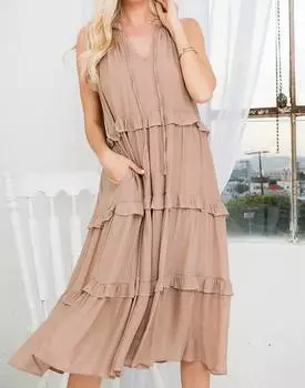 Платье миди с оборками и ярусами песочного цвета Sweet Lovely by Jen, цвет sand