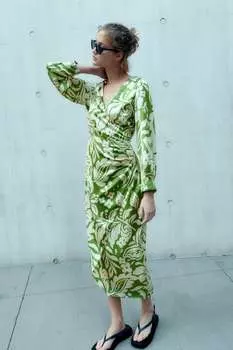 Платье миди с принтом ZARA, экру/зеленый