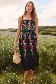 Платье миди с вышивкой и поясом Love & Roses, черный