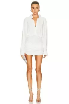 Платье мини Norma Kamali Oversized Shirt Shirred Bottom, цвет Snow White