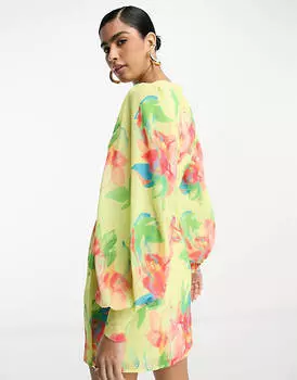 Платье мини с объемными рукавами и закрученными рукавами Pretty Lavish с лимонным цветочным принтом