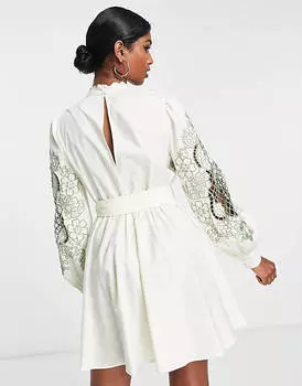 Платье мини с высоким воротником и поясом ASOS DESIGN