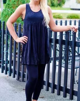 Платье Petal Punch черного цвета MINKPINK