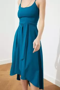 Платье Petrol с квадратным воротником и поясом Trendyol, синий