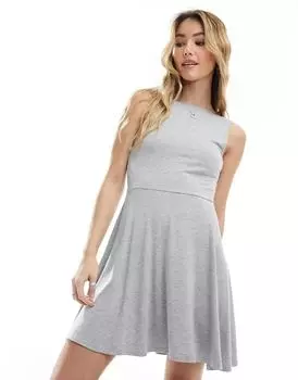 Платье приталенного кроя без рукавов с глубоким вырезом на спине Miss Selfridge