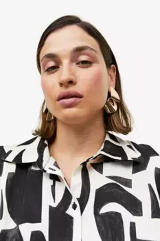 Платье-рубашка из атласа H&M, бежевый