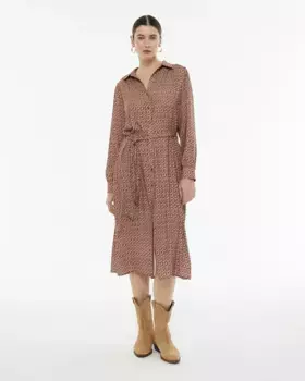 Платье-рубашка миди с длинными рукавами и геометрическим принтом Andam, цвет Camel