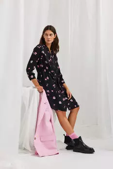 Платье-рубашка с длинными рукавами из переработанных материалов. Selected Femme, черный