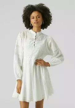 Платье-рубашка Vero Moda, молочный
