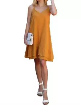Платье Ruffle My Feathers в горчичном цвете Ninexis, цвет mustard