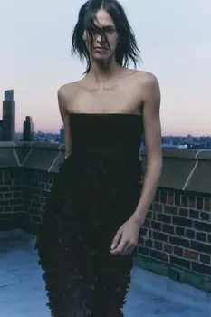 Платье с цветочным трикотажом ZARA, черный