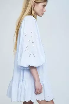 Платье с объемными рукавами и английской вышивкой H&M, синий