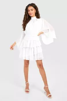 Платье с плиссированной юбкой и высоким воротником boohoo, белый