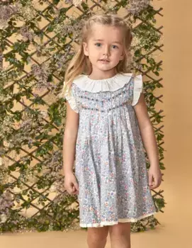 Платье с принтом для девочки с контрастным воротником и рукавами с оборками Gocco, голубой