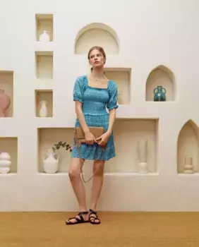 Платье с рукавами-фонариками на резинке Green Coast, цвет Verde Pato