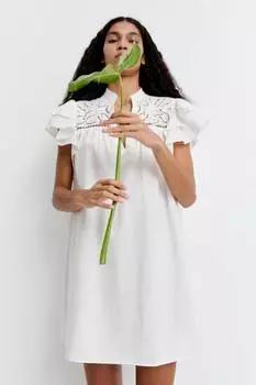Платье с воланами на рукавах и шитьем англез H&M, белый