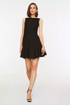 Платье Trendyol А-силуэта с молнией, черный