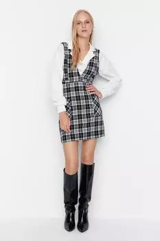 Платье Trendyol без рукавов