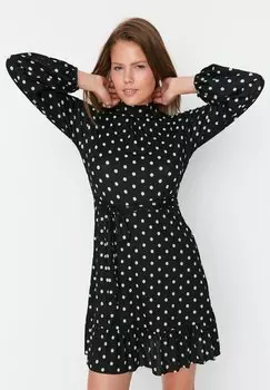 Платье Trendyol, цвет black