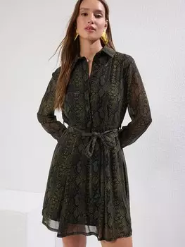 Платье Trendyol, цвет Green/Fir