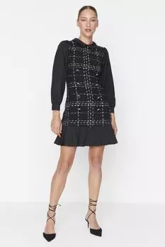 Платье Trendyol с воротником, черный