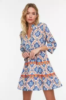 Платье Trendyol в полоску с этническим рисунком, белый/синий