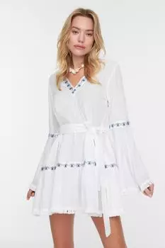 Платье TRENDYOLMLLA, белый