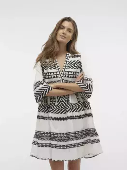 Платье-туника Vero Moda "VMDICTHE 3/4 TUNIC EXP", с воланом, цвет Snow White Aop:Ibiza Black