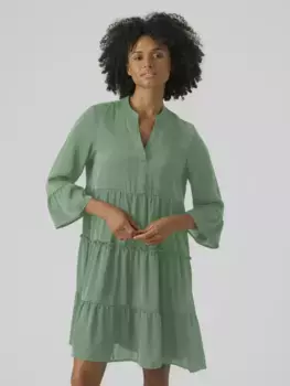 Платье-туника Vero Moda "VMKATRINE 3/4 SHORT DRESS WVN NOOS", с воланом, цвет Hedge Green