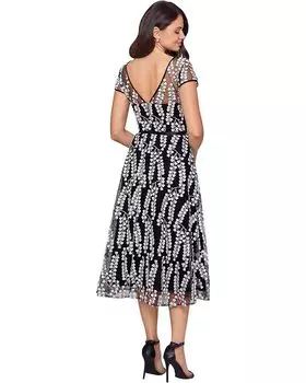 Платье XSCAPE Midi Embroidered Cap Sleeve, черный/белый