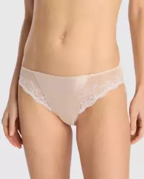 Плавки бикини из атласа и вышивки Splendeur Soie Lise Charmel, цвет Marfil