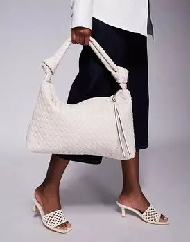 Плетеная сумка с ручкой-узлом кремового цвета River Island