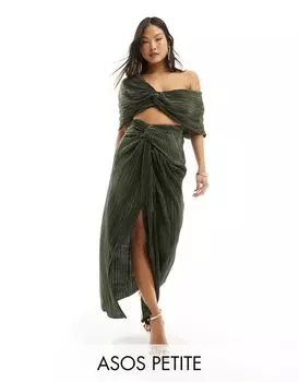 Плиссированное платье макси «два в одном» со спущенными плечами ASOS Petite цвета хаки