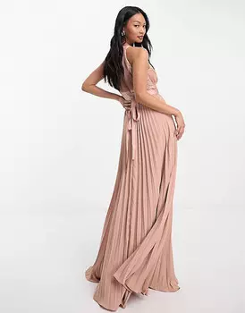 Плиссированное платье макси с атласным запахом на талии цвета мокко ASOS DESIGN Bridesmaid