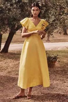 Плиссированное платье миди Pure June из льна Forever New, желтый