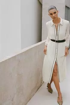 Плиссированное платье с поясом ZARA, экрю