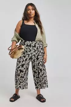 Плиссированные брюки-кюлоты с цветочным принтом Simply Be, черный